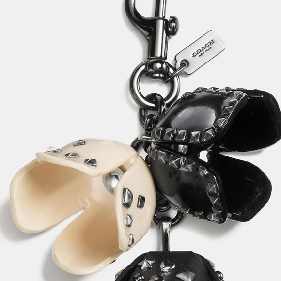 COACH 1941 Tea Rose Black Beige Studded Bag Charm Key Fob 87055 - Picture 3 of 5